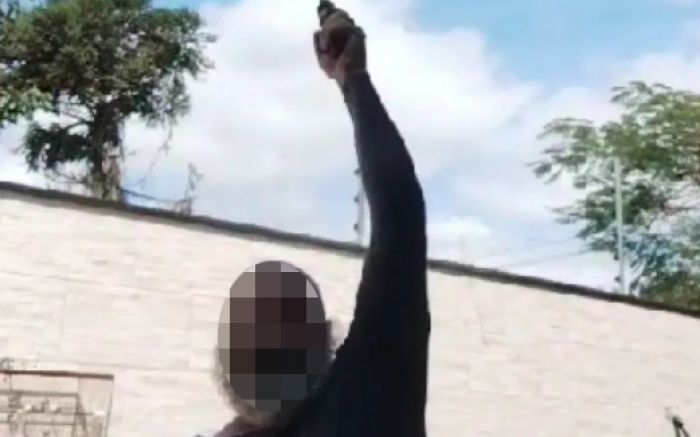 Polícia investiga morte de pintor que fazia roleta-russa em Camboriú