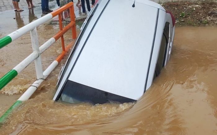 Região registra mais de 80 mm de chuva e alagamentos