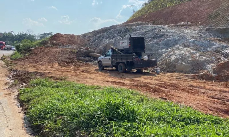 Obras de duplicação interditam trecho da BR-470 nesta quinta-feira