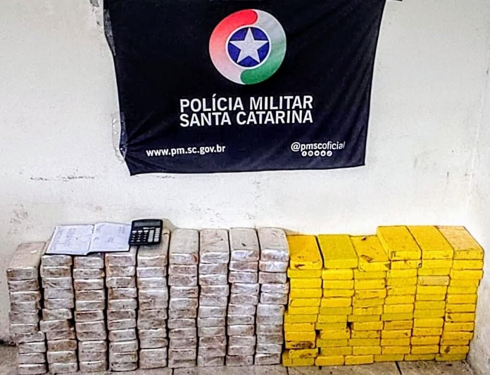 Balneário Piçarras – Traficante é preso com 98 quilos de crack e 75 quilos de cocaína