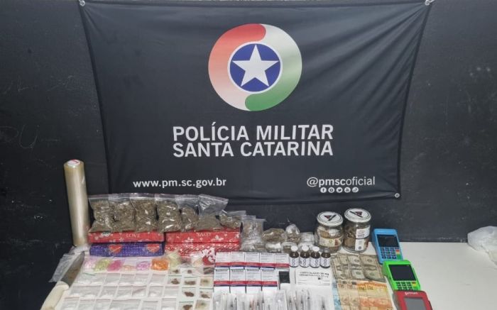 Traficante é preso após arrastar mulher pelos cabelos no bairro São João