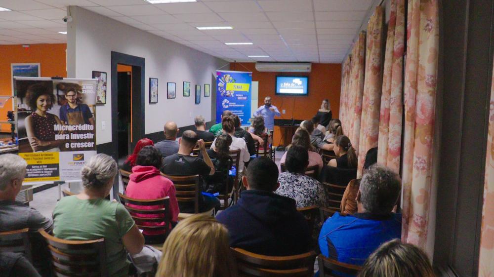 Penha - Palestras de “Empreendedorismo em Foco” reúnem mais de 40 pessoas