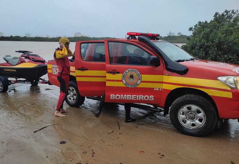 Navegantes – Corpo de homem que se jogou no rio Itajaí-Açu é encontrado na Volta Grande