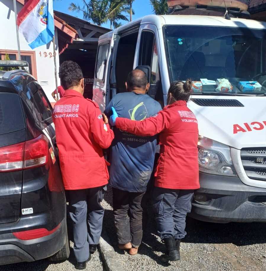 Após uma semana desaparecido na mata, homem é encontrado vivo em Balneário Barra do Sul