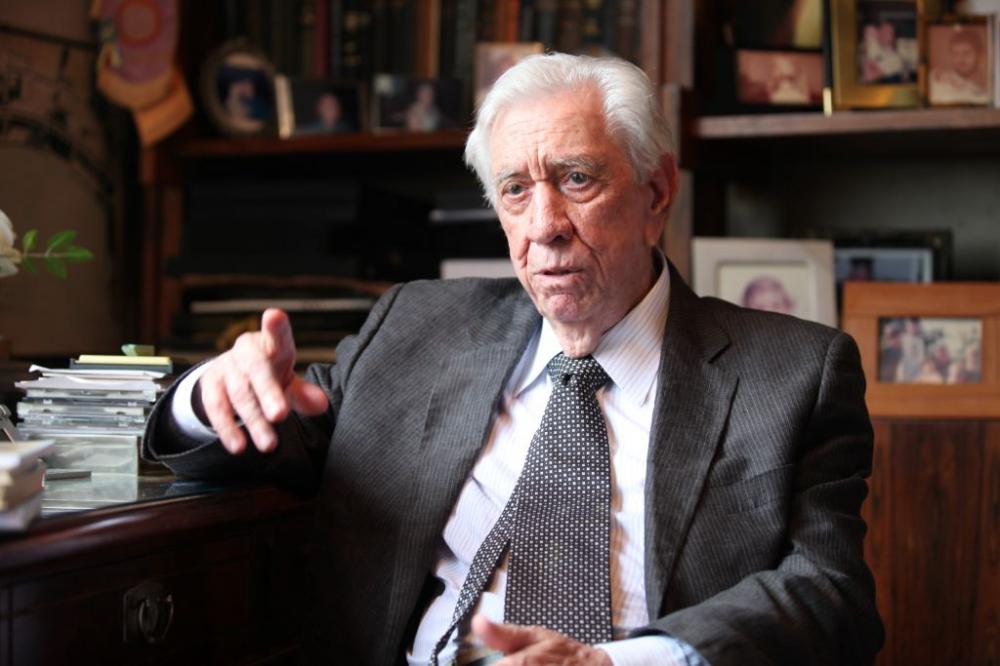 Morre o ex-governador Colombo Salles