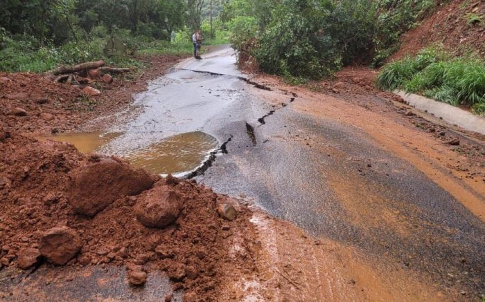 SC tem mais de 30 trechos de rodovias federais e estaduais prejudicados pelas chuvas
