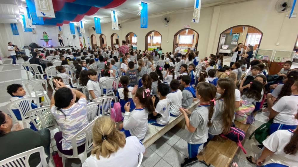 Cerca de 3 mil pessoas participam da 2ª Feira Literária e Cultural de Penha