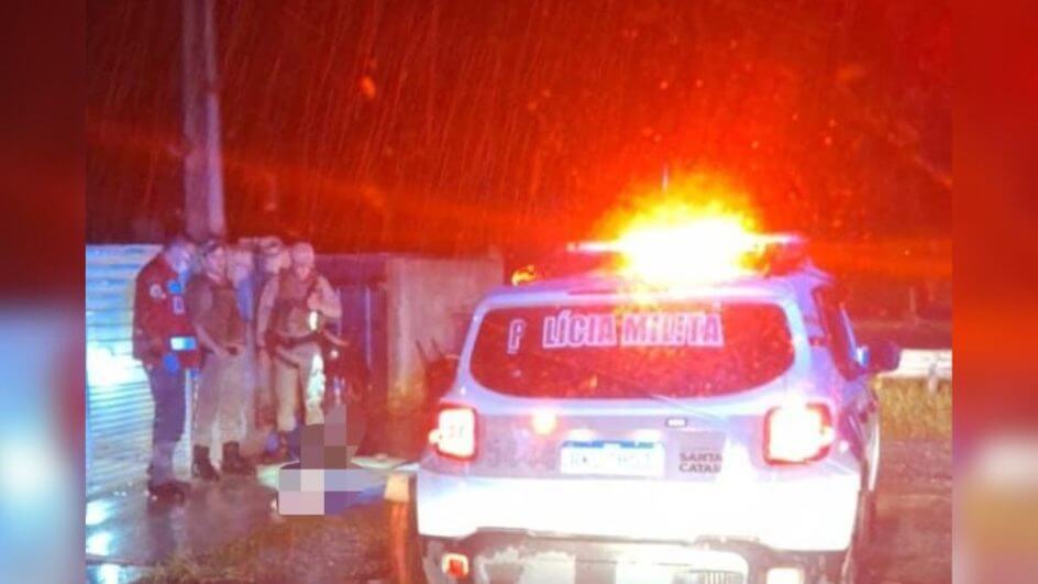 Jovem é executado na frente da mãe em São Francisco do Sul