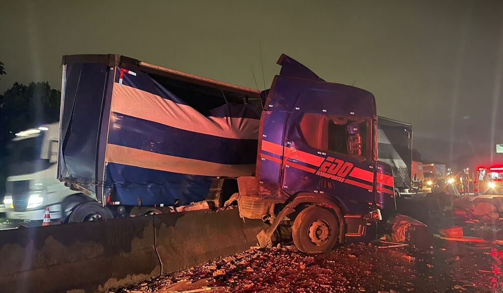 Barra Velha – Motorista morre em acidente que envolveu seis veículos na BR-101