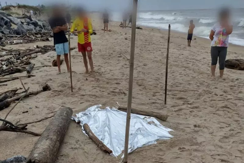 Corpo de homem é encontrado com cabeça e membros decepados em Balneário Barra do Sul 