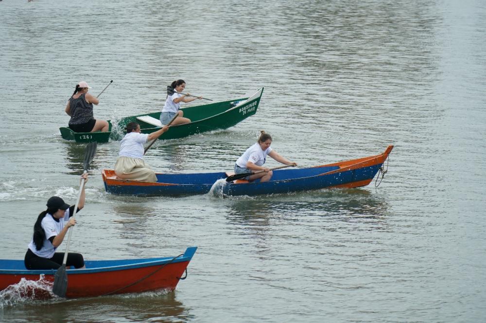 7ª Corrida de Bateiras de Balneário Piçarras reuniu cerca de 130 pescadores