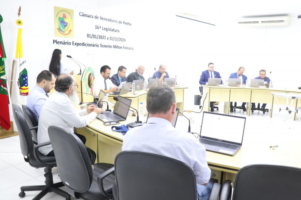 Câmara de Vereadores de Penha aprova aumento de 11 para 13 vereadores a partir de 2025