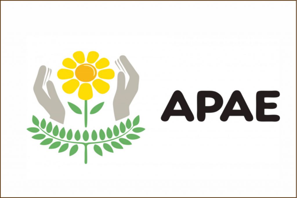 Câmara de Vereadores de Penha inaugura galeria de obras de alunos da Apae