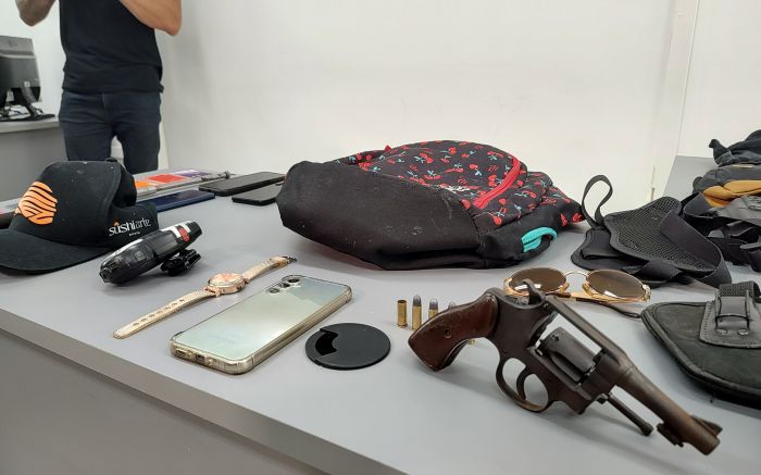 Itajaí - Chef de cozinha lutou com assassino antes de ser esfaqueada em seu apartamento no bairro Fazenda