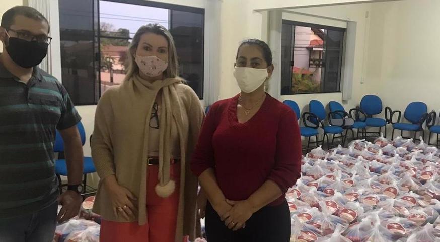 Penha: Campanha “Transforme Sua Fé em Alimentos” do Imperador e Imperatriz do Divino Espírito Santo de Penha arrecada sete toneladas em cestas básicas