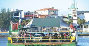 Marinha apreende mais uma embarcação do ferry boat