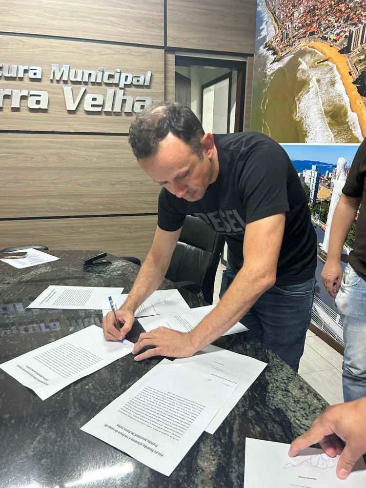 Prefeito interino de Barra Velha, Daniel Pontes (PSD), promove mudanças no secretariado