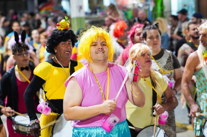 Bloco dos Sujos e Raizeira são as atrações do Carnaval de Penha na praça do Coreto em Armação do Itapocoroy