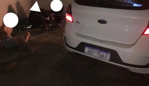 Trio é preso com carro furtado no Centro de Barra Velha