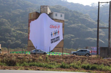 Penha será contemplada com doação de 300 peças após campanha da Máscara Gigante