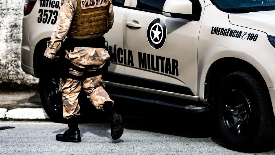 Quatro homens confessam participação em assassinato em frente à creche em Indaial
