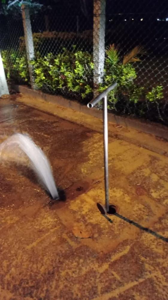 Descarga de rede: procedimento seguro realizado pela Águas de Penha