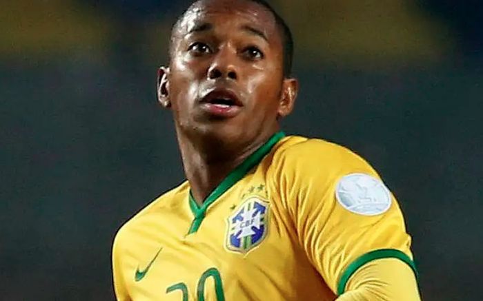 Ex-jogador Robinho é preso em Santos