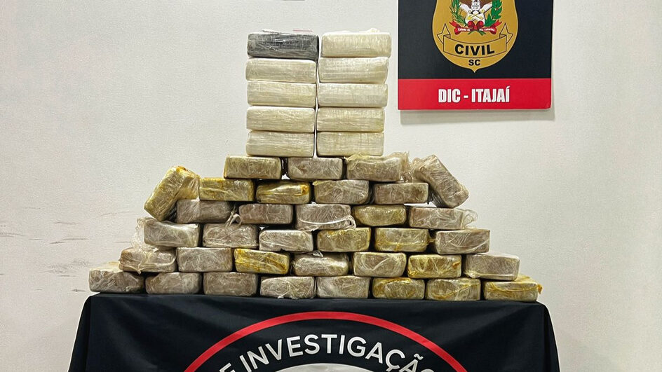 Traficantes que distribuíam cocaína na região são presos pela Civil