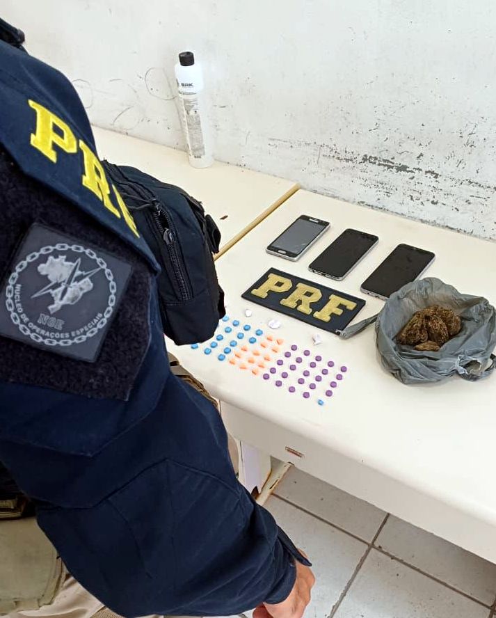 Barra Velha - Trio é preso na BR-101 com ecstasy, maconha e cocaína