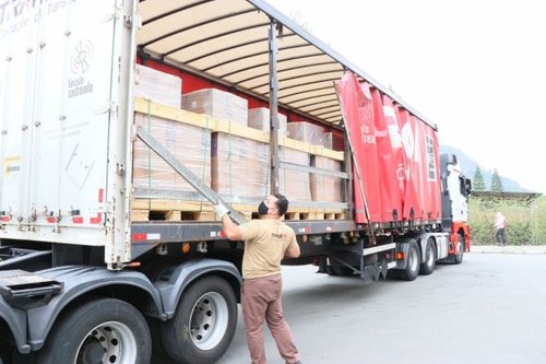 SC recebe novo lote com mais de 120 respiradores adquiridos junto a WEG
