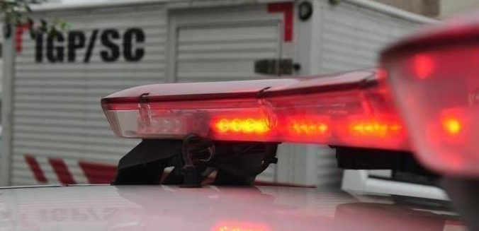 Motociclista é encontrado morto com dois tiros em São João do Itaperiú