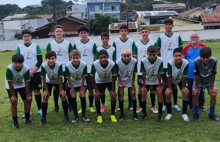 Etapa municipal de Penha do Campeonato Catarinense Escolar de Futebol teve início nesta quinta-feira