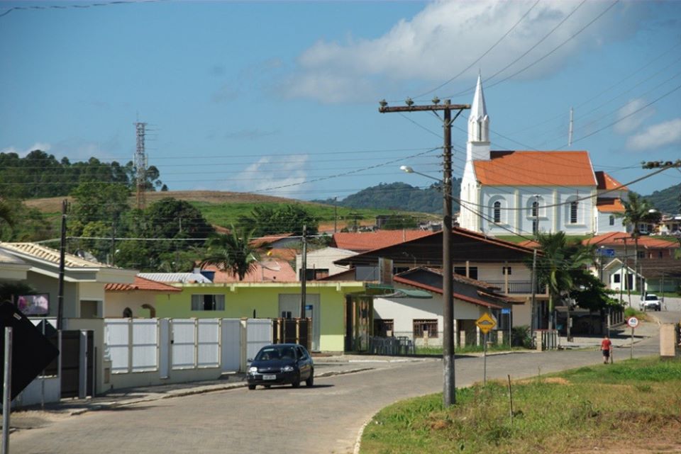 Confederação Nacional dos Municípios atualiza estudo e São João do Itaperiú com mais 65 pequenas cidades poderão ser extintas