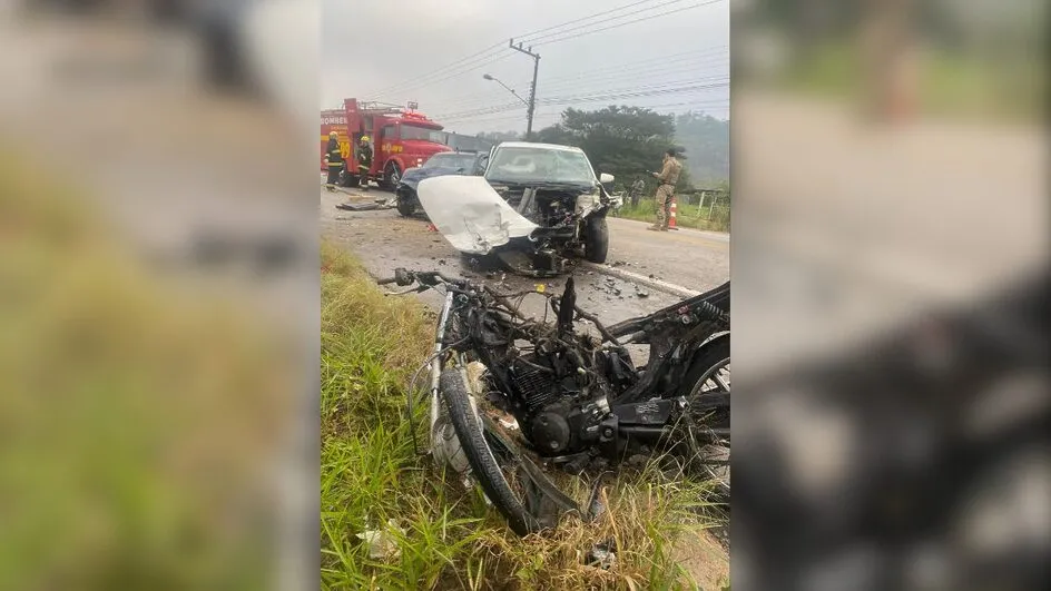 Casal de motociclistas morre em acidente na Rodovia Jorge Lacerda em Ilhota