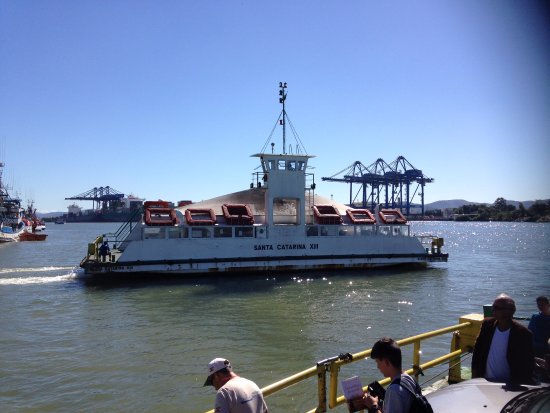 Navegantes: Corda engata em hélice do ferry boat e passageiros se assustam
