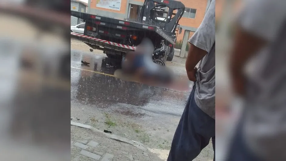 Dois motociclistas morrem em acidente no bairro Porto Grande em Araquari