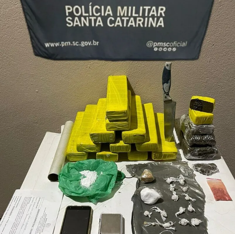 Polícia Militar apreende cerca de 10 quilos de drogas em Balneário Piçarras