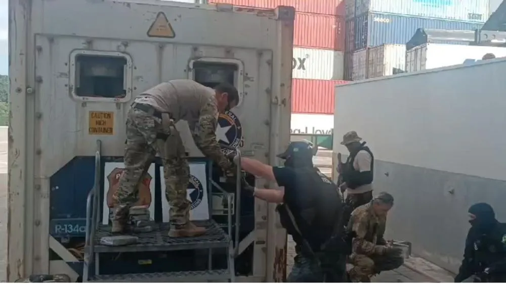 Itapoá - Cocaína é encontrada em container de carne que iria para a Espanha