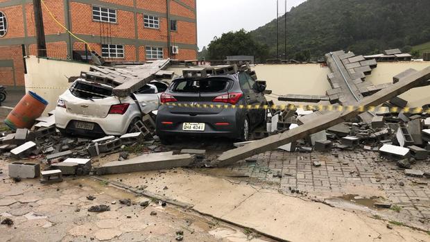 Ciclone Bomba deixa marcas de destruição nas cidades de Barra Velha, Penha e Balneário Piçarras