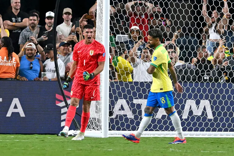 Brasil é eliminado da Copa América pelo Uruguai nos pênaltis