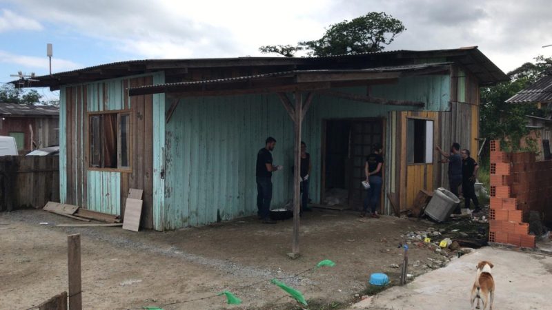 CINCO PESSOAS MORREM EM EMBOSCADA NO CENTRO DE ARAQUARI
