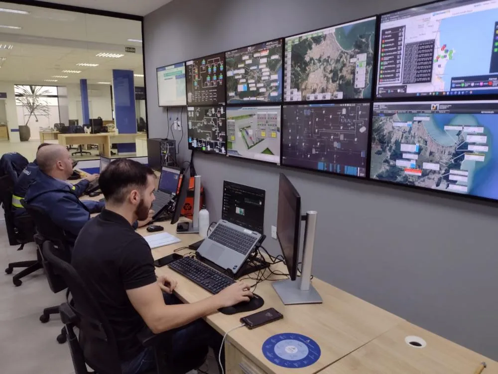 Centro de Operações Integradas monitora abastecimento de água 24 horas, sete dias por semana