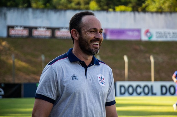 Treinador do Marcílio Dias testa positivo para a COVID-19