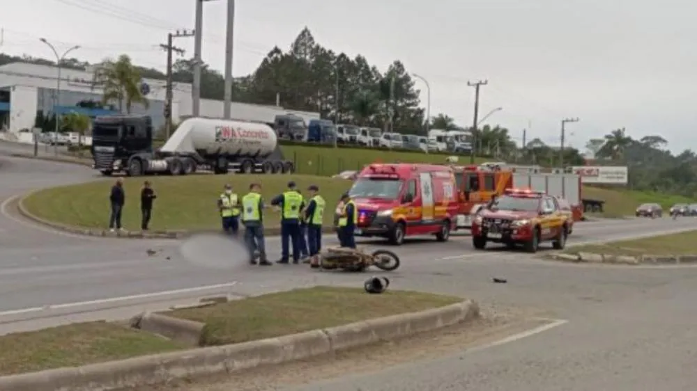 Motociclista morre em acidente na BR-470 em Blumenau