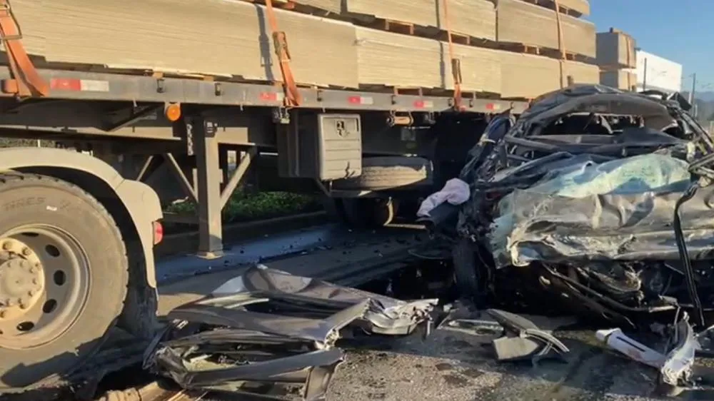 Motorista de 26 anos morre em acidente na Rodovia do Arroz em Joinville 