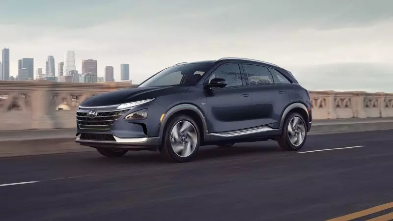 Hyundai cria sistema para abastecer veículos com fezes humanas