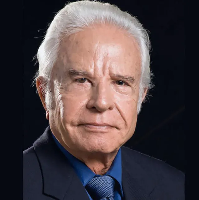 Morre o jornalista Cid Moreira, um dos rostos mais icônicos da televisão brasileira, aos 97 anos