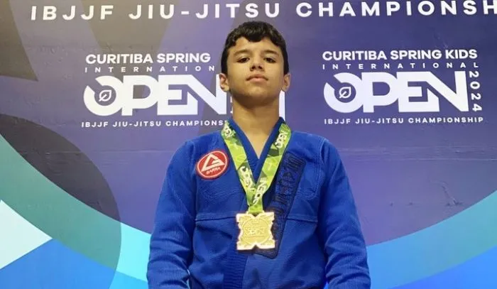 Garotada de Balneário Piçarras faz bonito em evento internacional de jiu-jitsu