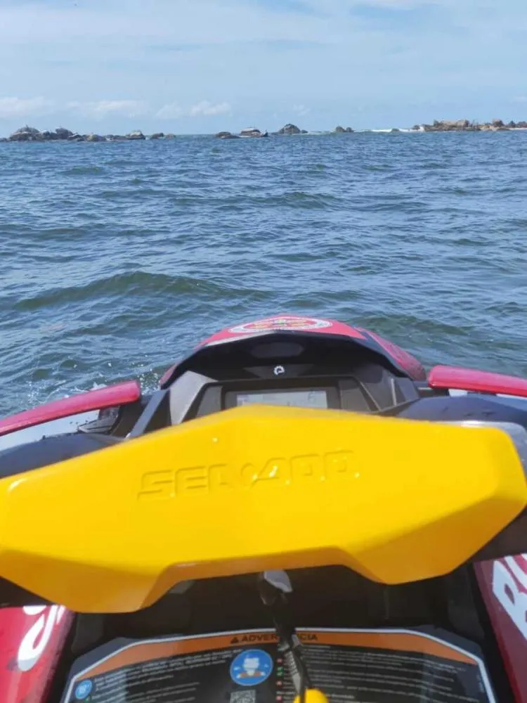 Seguem as buscas pelo jovem de 14 anos que desapareceu na praia do Tabuleiro em Barra Velha
