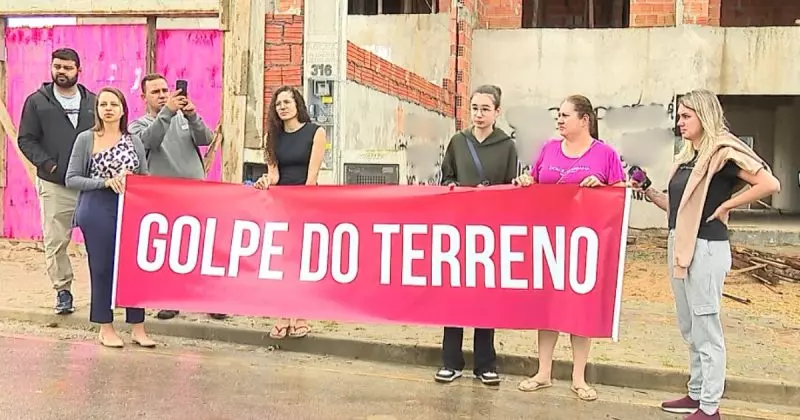 Polícia segue procurando corretor de imóveis de Penha que aplicou golpes em mais de 40 famílias
